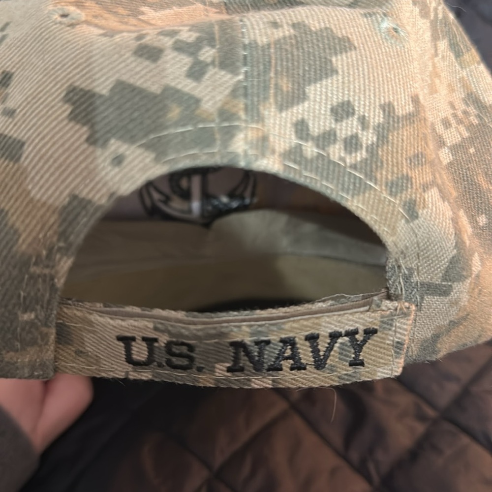Officially Licensed Camo US Navy Hat NWOT - Picture 4 of 6